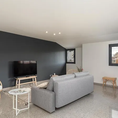 Flateli Placa Catalunya 10 Apartment *