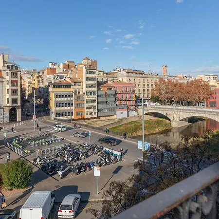 Flateli Plaça Catalunya 10 * Gérone